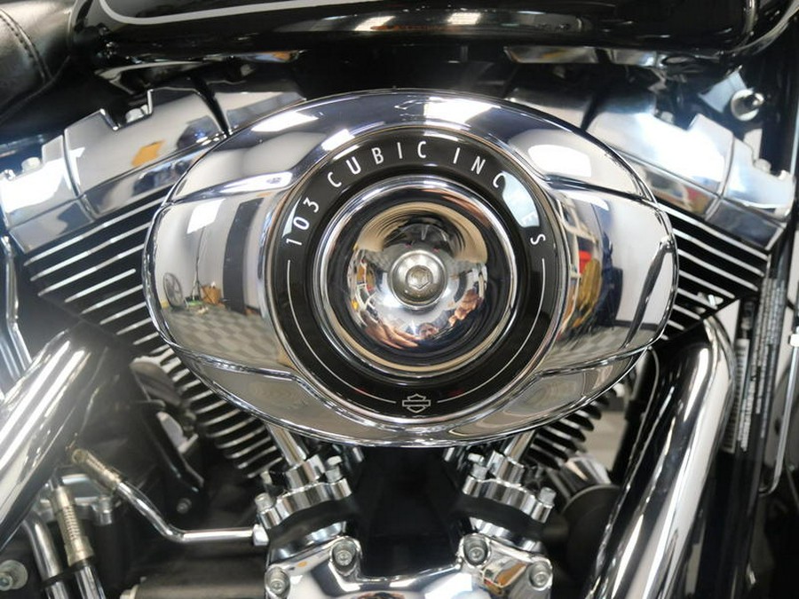 2015 Harley-Davidson® FLSTC - Heritage Softail® Classic