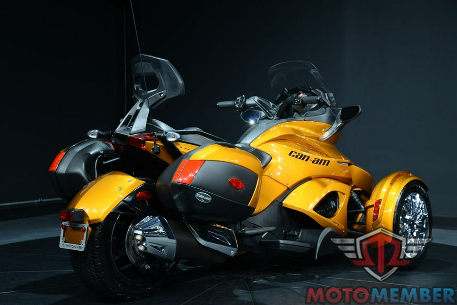 2014 Can-Am Spyder ST-Limited
