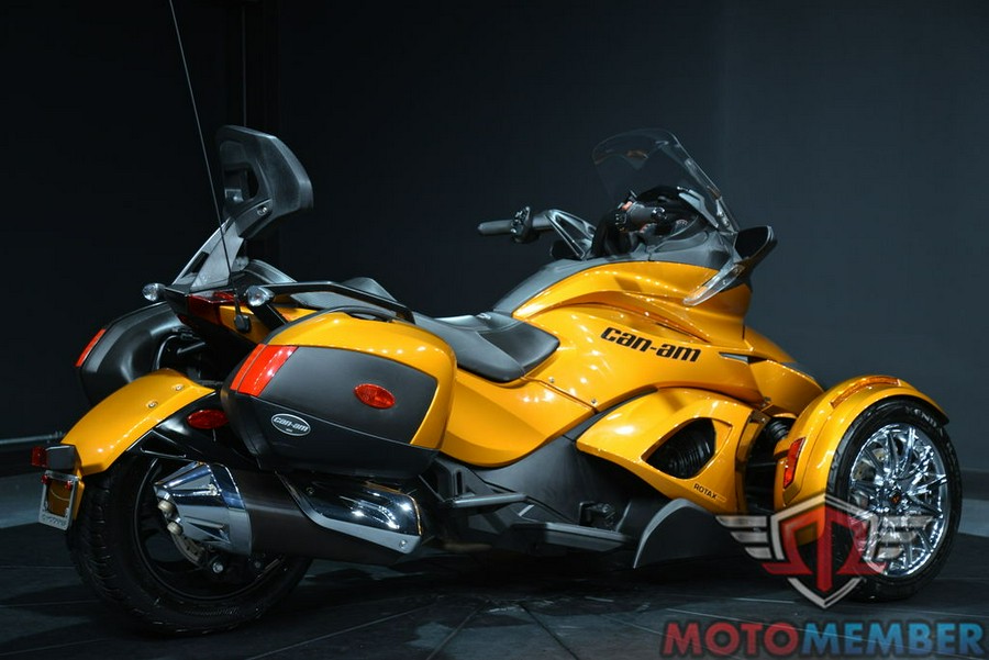 2014 Can-Am Spyder ST-Limited