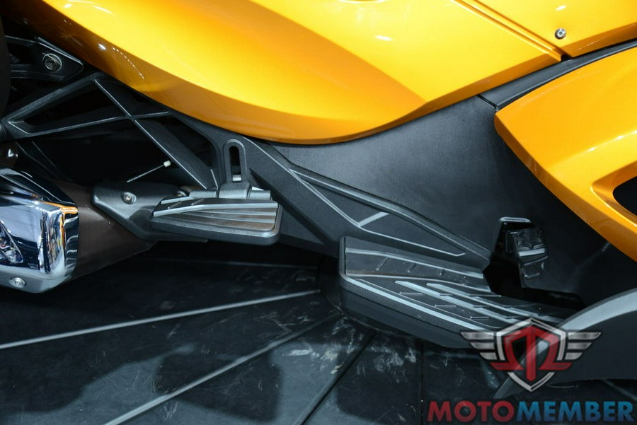2014 Can-Am Spyder ST-Limited