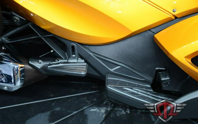 2014 Can-Am Spyder ST-Limited