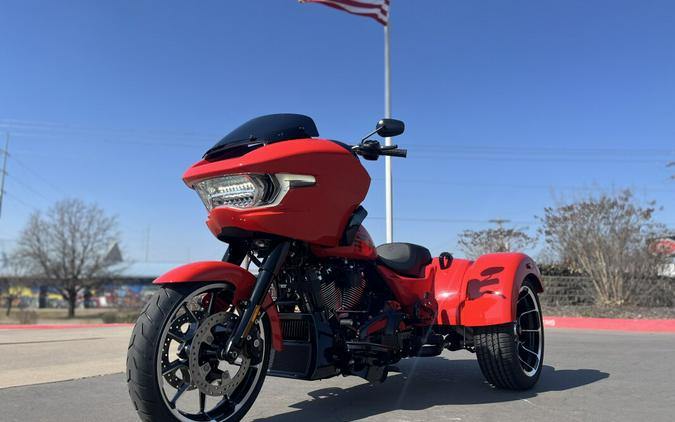 2026 Harley-Davidson® FLTRT Road Glide 3 Blood Orange