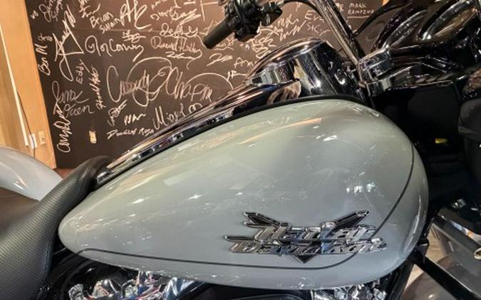 2024 Harley-Davidson Road Glide® 3