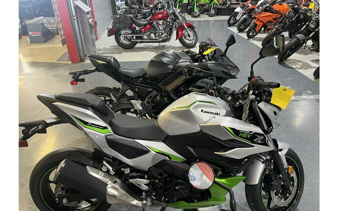 2024 Kawasaki Z7 HYBRID ABS