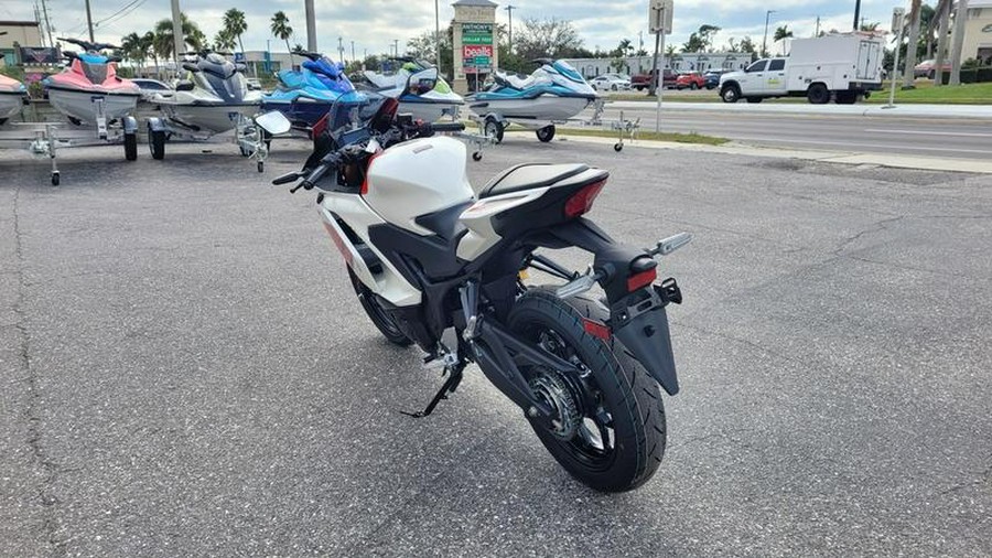 2026 Yamaha YZF-R3 70th Anniversary Edition