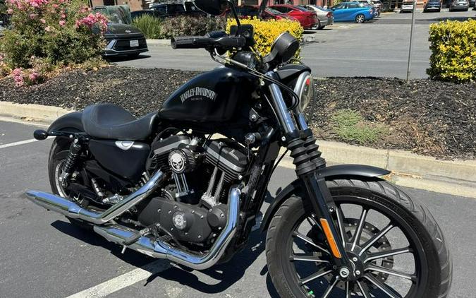 2015 Harley-Davidson® XL883N - Sportster® Iron 883™