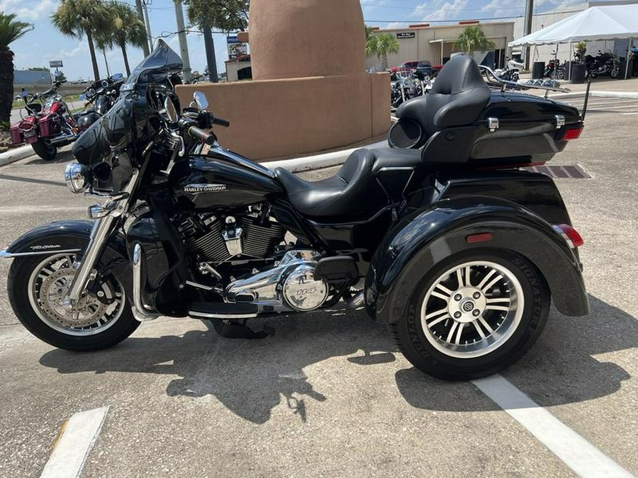 2019 Harley-Davidson® FLHTCUTG - Tri Glide® Ultra