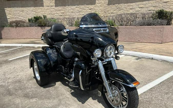 2019 Harley-Davidson® FLHTCUTG - Tri Glide® Ultra