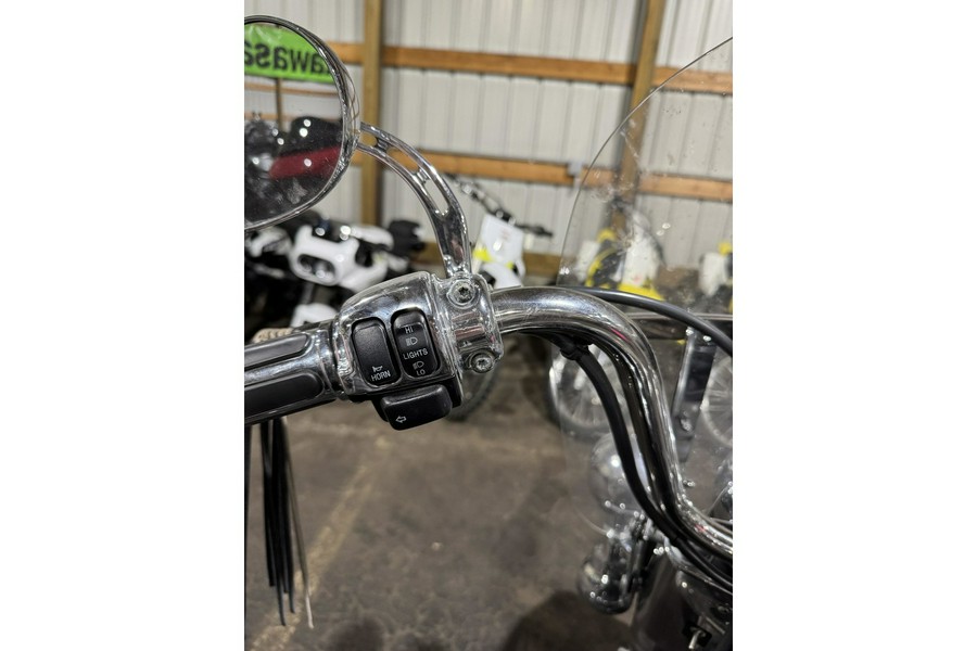 2010 Harley-Davidson® Softail® Heritage Softail® Classic