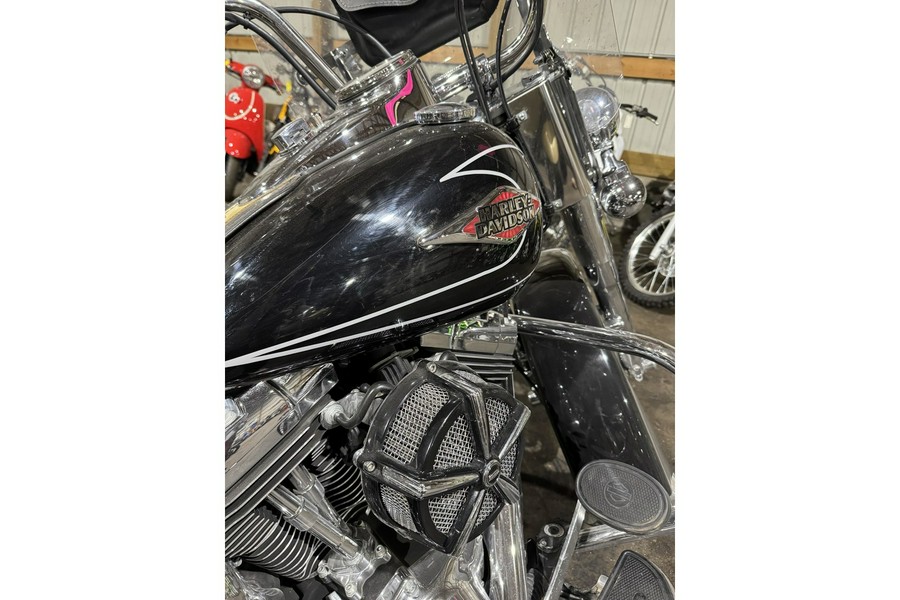 2010 Harley-Davidson® Softail® Heritage Softail® Classic