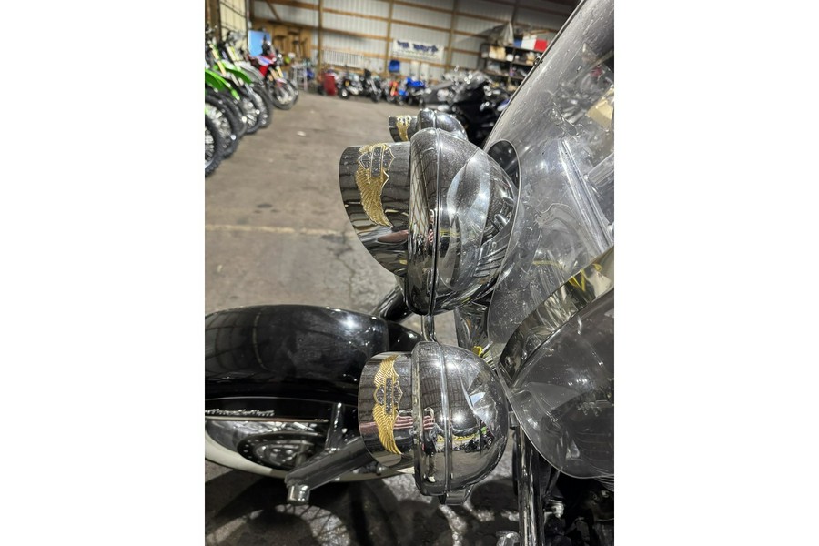 2010 Harley-Davidson® Softail® Heritage Softail® Classic