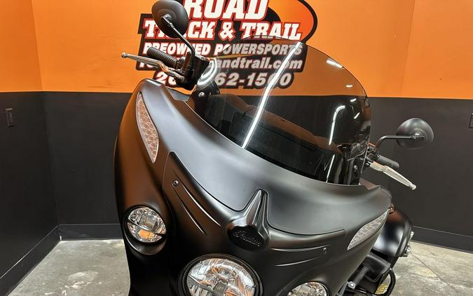 2018 Indian Motorcycle® Chieftain® Dark Horse® ABS Thunder Black Smoke