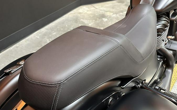 2018 Indian Motorcycle® Chieftain® Dark Horse® ABS Thunder Black Smoke