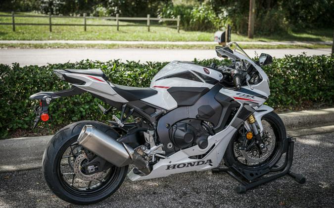 2027 Honda CBR1000RR ABS