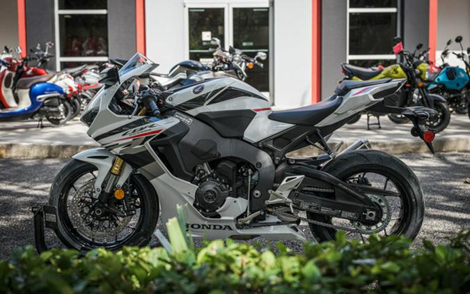 2027 Honda CBR1000RR ABS