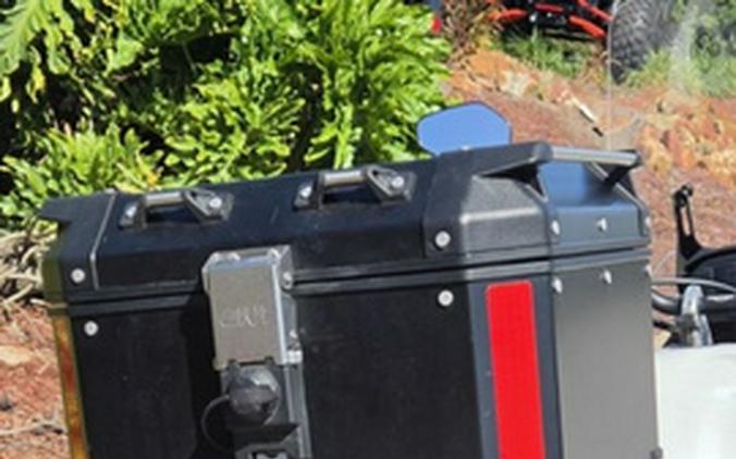 2018 Triumph Tiger 800 XCX Crystal White XRx