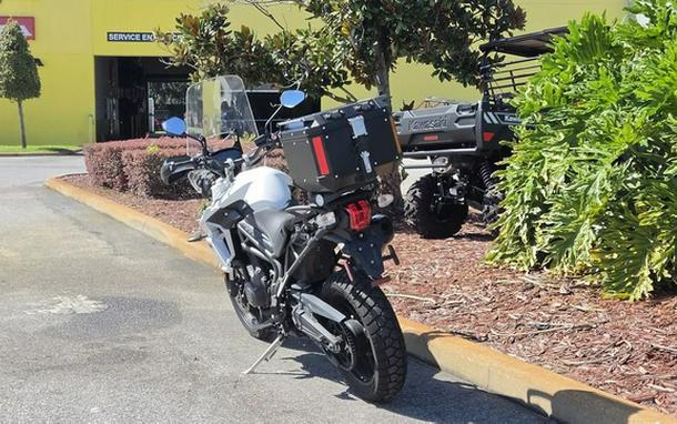 2018 Triumph Tiger 800 XCX Crystal White XRx