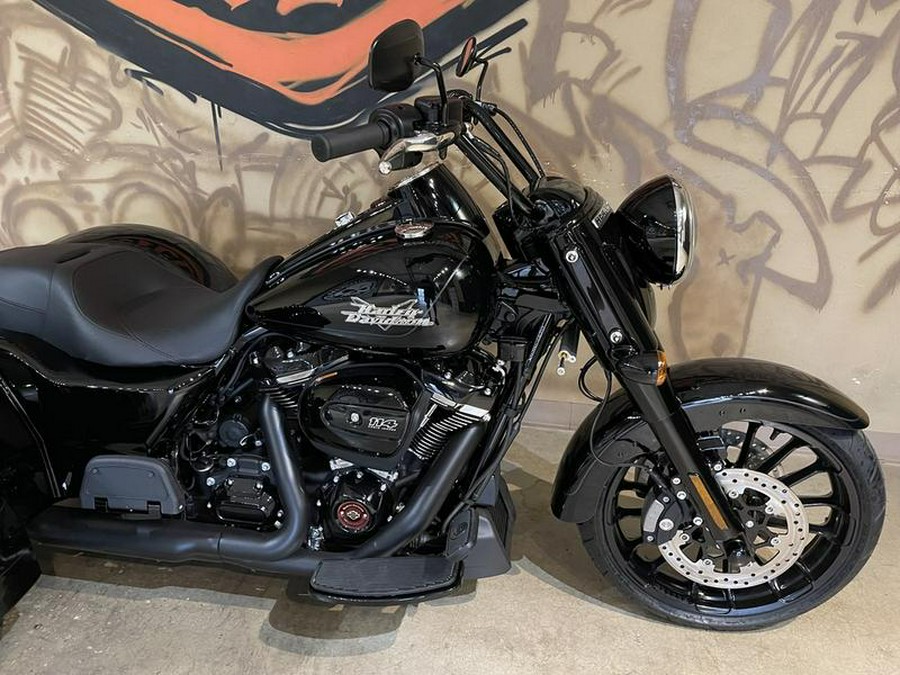 2023 Harley-Davidson® FLRT - Freewheeler®