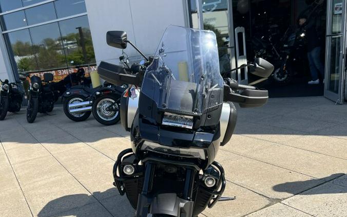 2022 Harley-Davidson Pan America™ 1250 Special Black