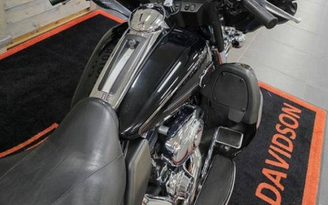 2012 Harley-Davidson Touring FLHTCU - Electra Glide Ultra Classic