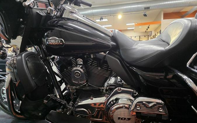 2012 Harley-Davidson Touring FLHTCU - Electra Glide Ultra Classic