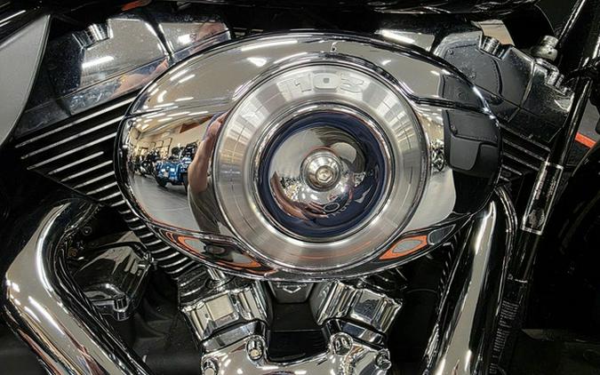 2012 Harley-Davidson Touring FLHTCU - Electra Glide Ultra Classic