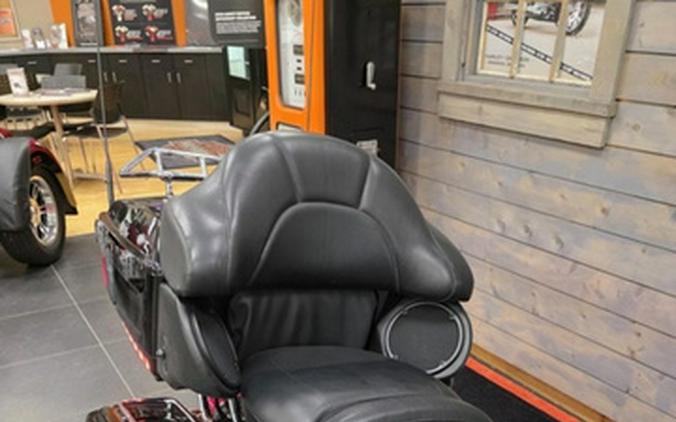 2012 Harley-Davidson Touring FLHTCU - Electra Glide Ultra Classic
