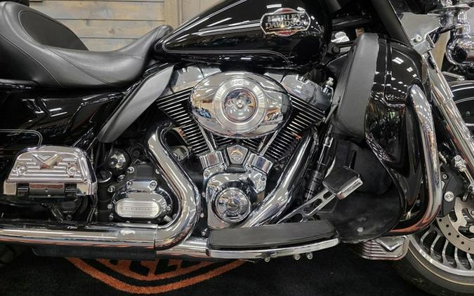 2012 Harley-Davidson Touring FLHTCU - Electra Glide Ultra Classic