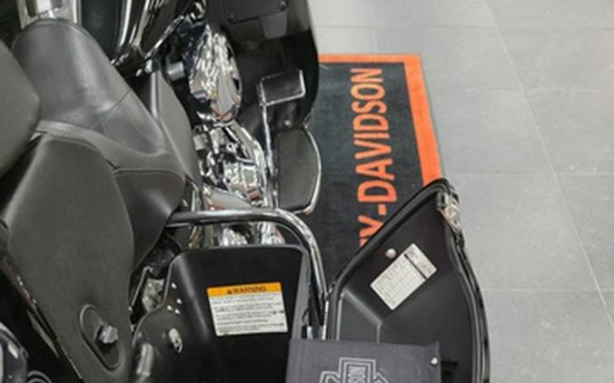 2012 Harley-Davidson Touring FLHTCU - Electra Glide Ultra Classic