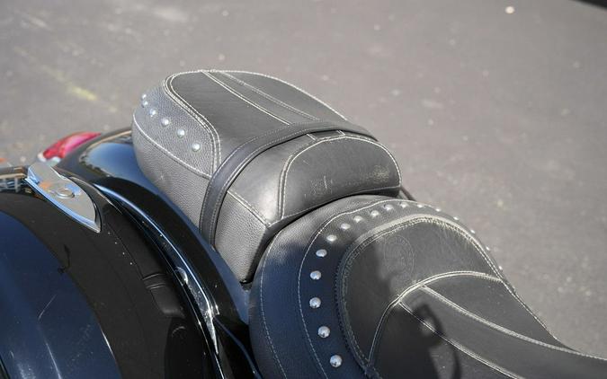 2019 Indian Motorcycle Springfield Thunder Black