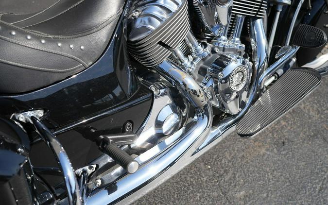 2019 Indian Motorcycle Springfield Thunder Black