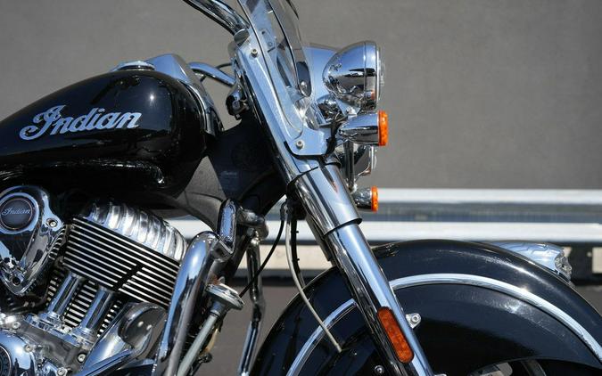 2019 Indian Motorcycle Springfield Thunder Black