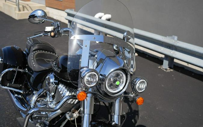 2019 Indian Motorcycle Springfield Thunder Black