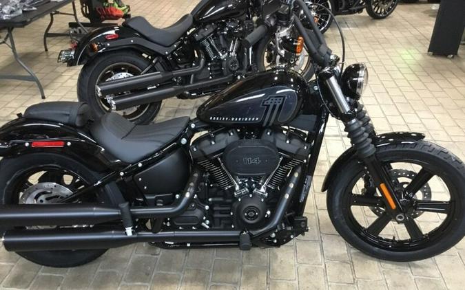 2024 Harley-Davidson® Street Bob® 114 Vivid Black (Black Finish w/Cast Wheels)