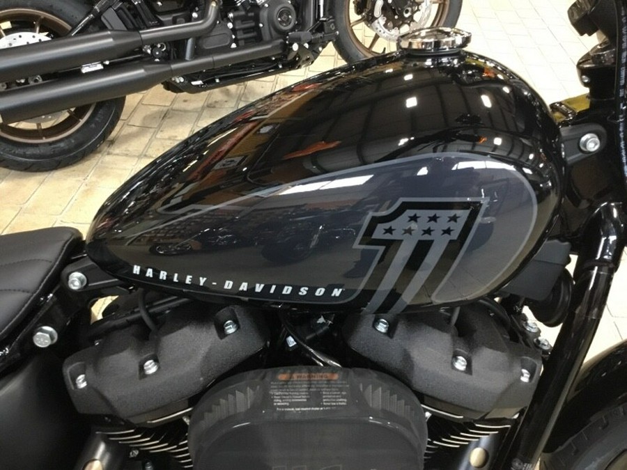 2024 Harley-Davidson® Street Bob® 114 Vivid Black (Black Finish w/Cast Wheels)