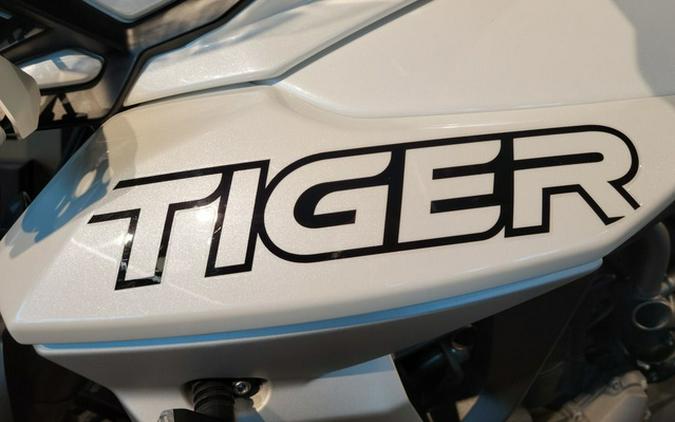 2019 Triumph Tiger 800 XCA Crystal White XCA