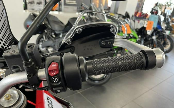 2025 Ducati DesertX Discovery