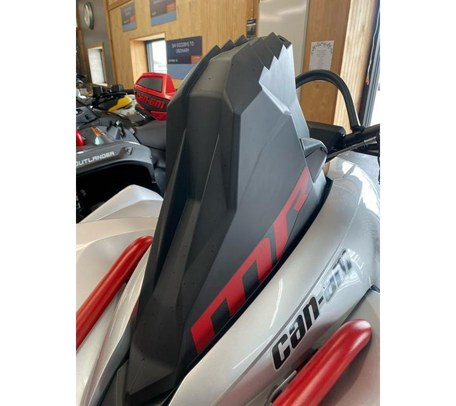 2025 Can-Am Renegade X MR 1000R