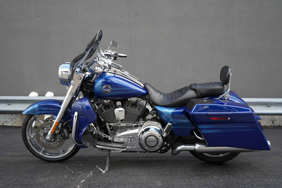 2013 Harley-Davidson FLHRSE5 - CVO Road King