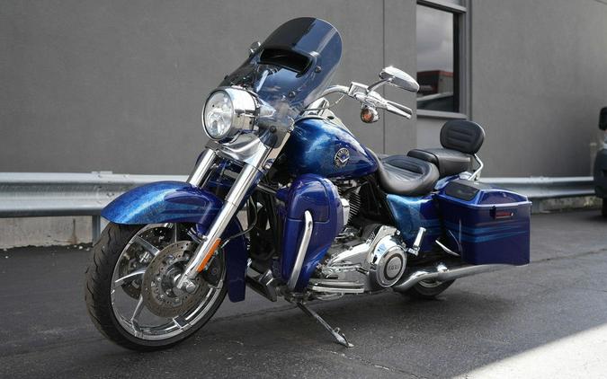2013 Harley-Davidson FLHRSE5 - CVO Road King
