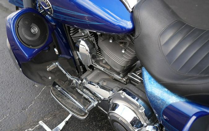 2013 Harley-Davidson FLHRSE5 - CVO Road King