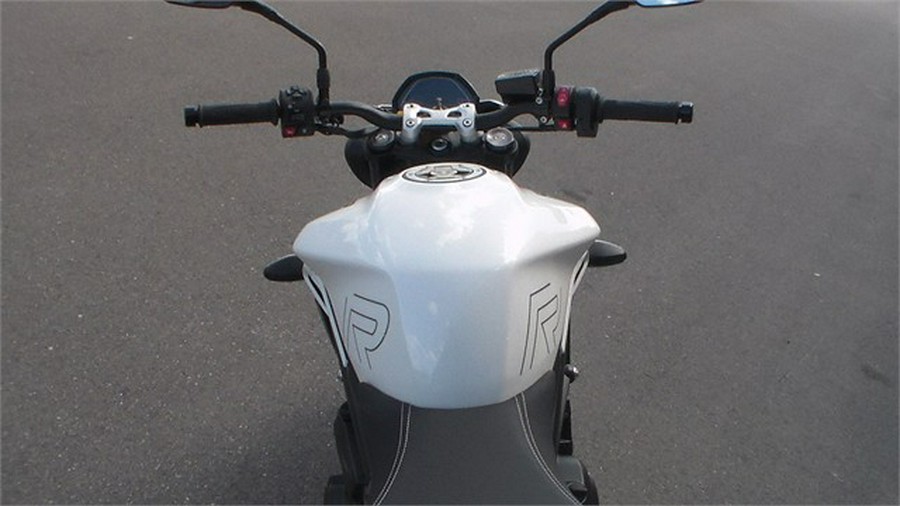 2024 Triumph Street Triple 765 R