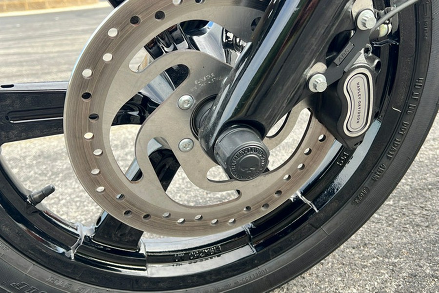 2024 Harley-Davidson Softail FXBBS - Street Bob 114