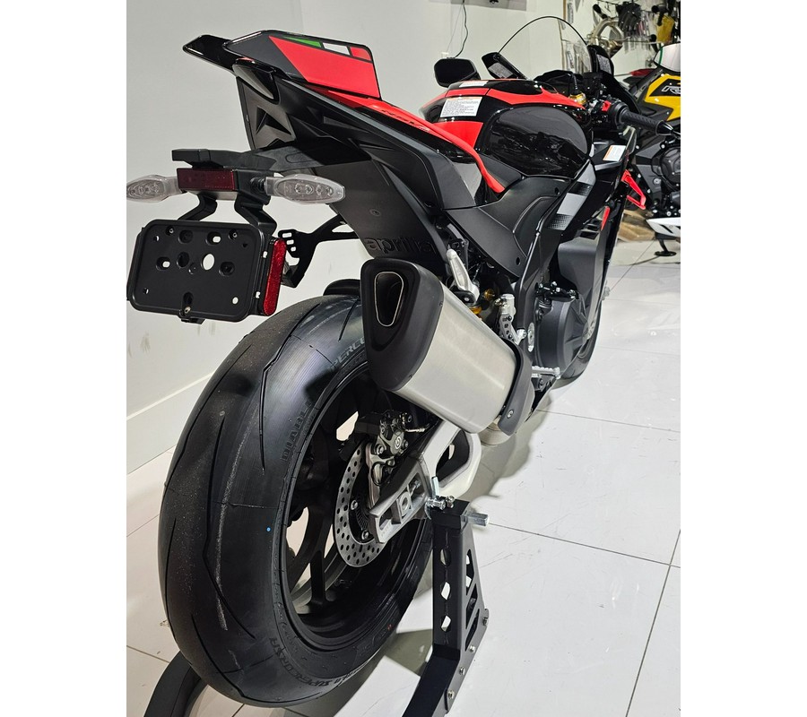 2026 Aprilia RSV4 Factory 1100