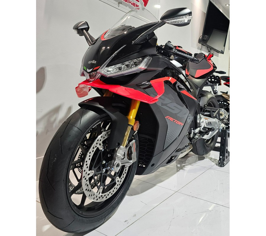 2026 Aprilia RSV4 Factory 1100