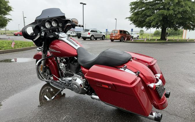 2012 Harley-Davidson® Street Glide® Ember Red Sunglo