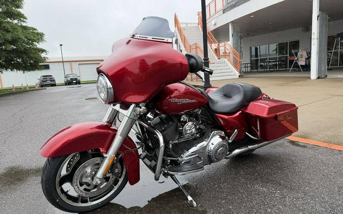 2012 Harley-Davidson® Street Glide® Ember Red Sunglo