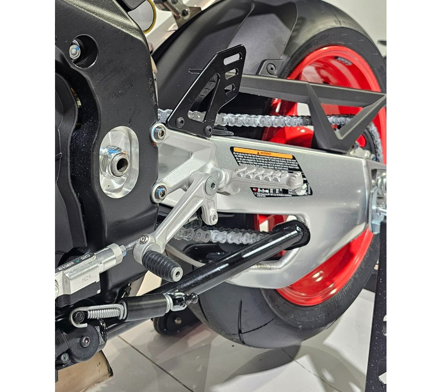 2026 Aprilia RSV4 1100