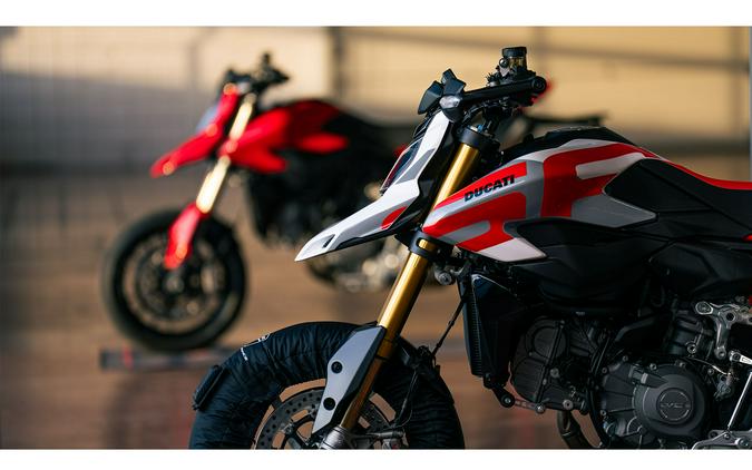 2026 Ducati Hypermotard V2 SP