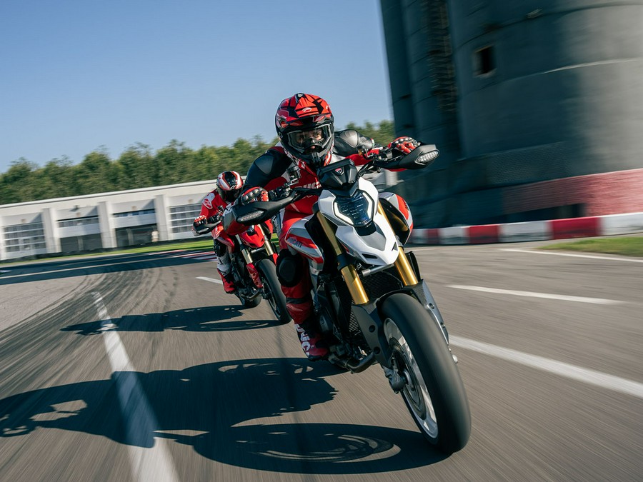 2026 Ducati Hypermotard V2 SP